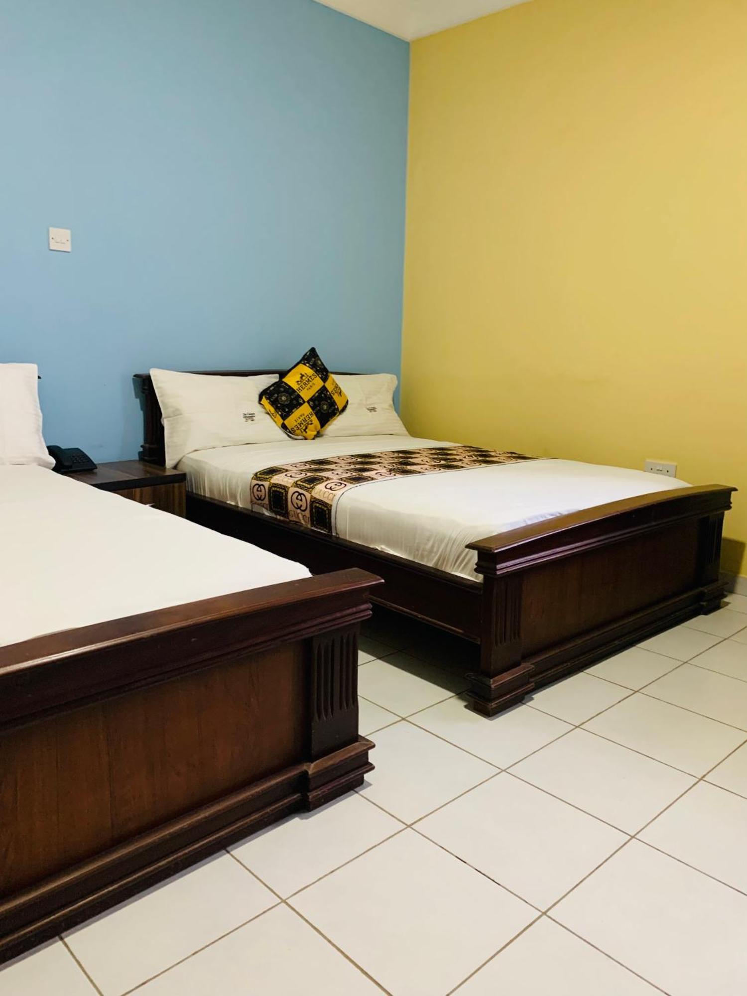 Dc Ambassadors Hotel Dawhwenya 외부 사진
