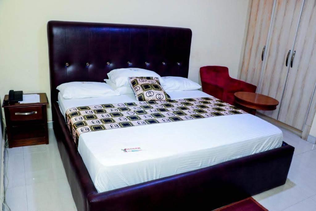 Dc Ambassadors Hotel Dawhwenya 외부 사진