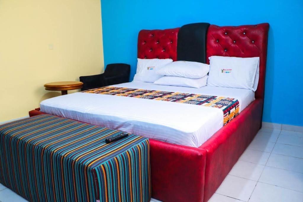 Dc Ambassadors Hotel Dawhwenya 외부 사진