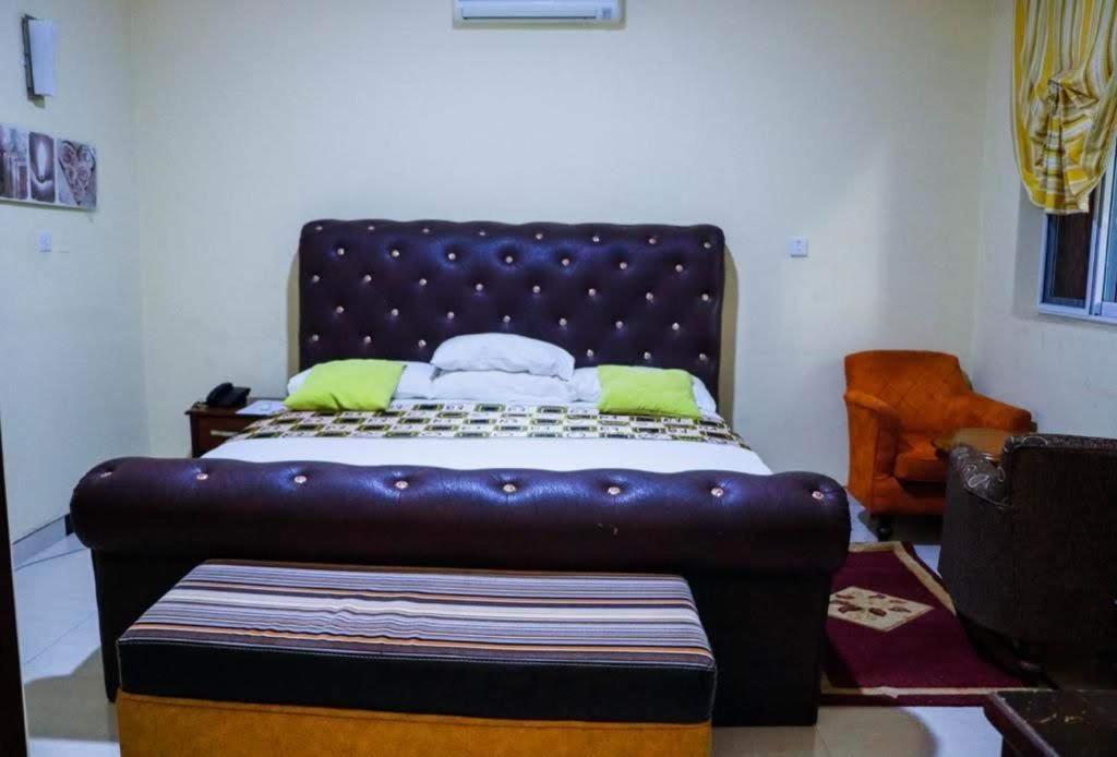 Dc Ambassadors Hotel Dawhwenya 외부 사진